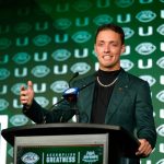 Carson Beck happy at Miami, doesn’t feel pressure to replace Cam Ward