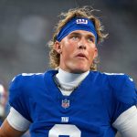 Giants QB avoids injury after hit vs. Patriots