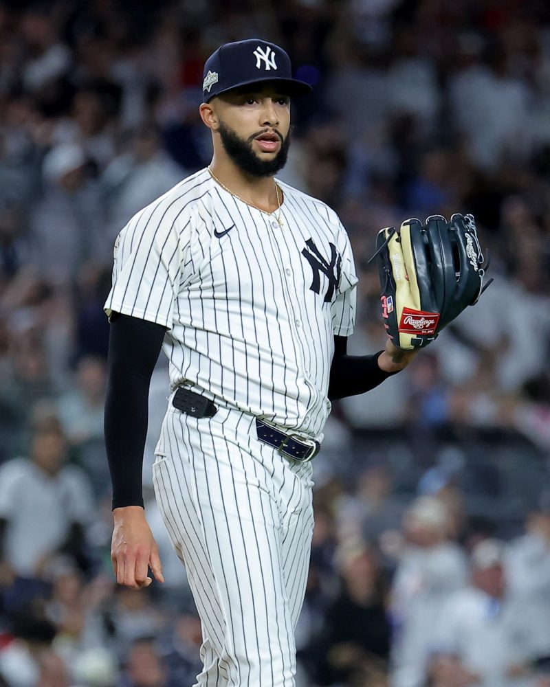 Mets reel in key reliever, signaling a change at closer in Queens